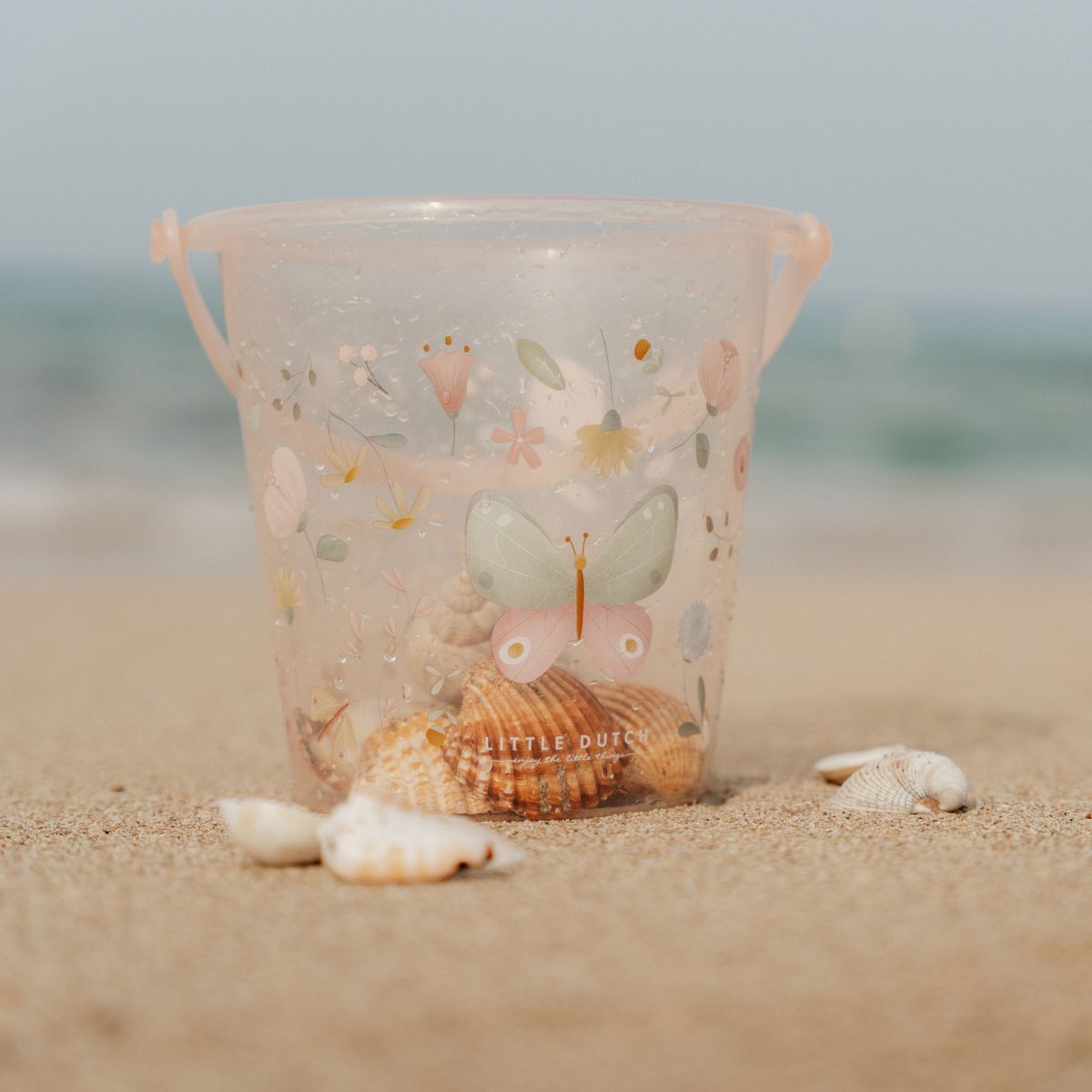 Seau de fleurs et de papillons | Little Dutch