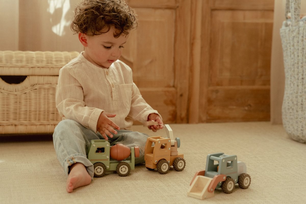 Personalisiertes Holzspielzeug Bulldozer mit Gravur – Babygeschenk mit Name