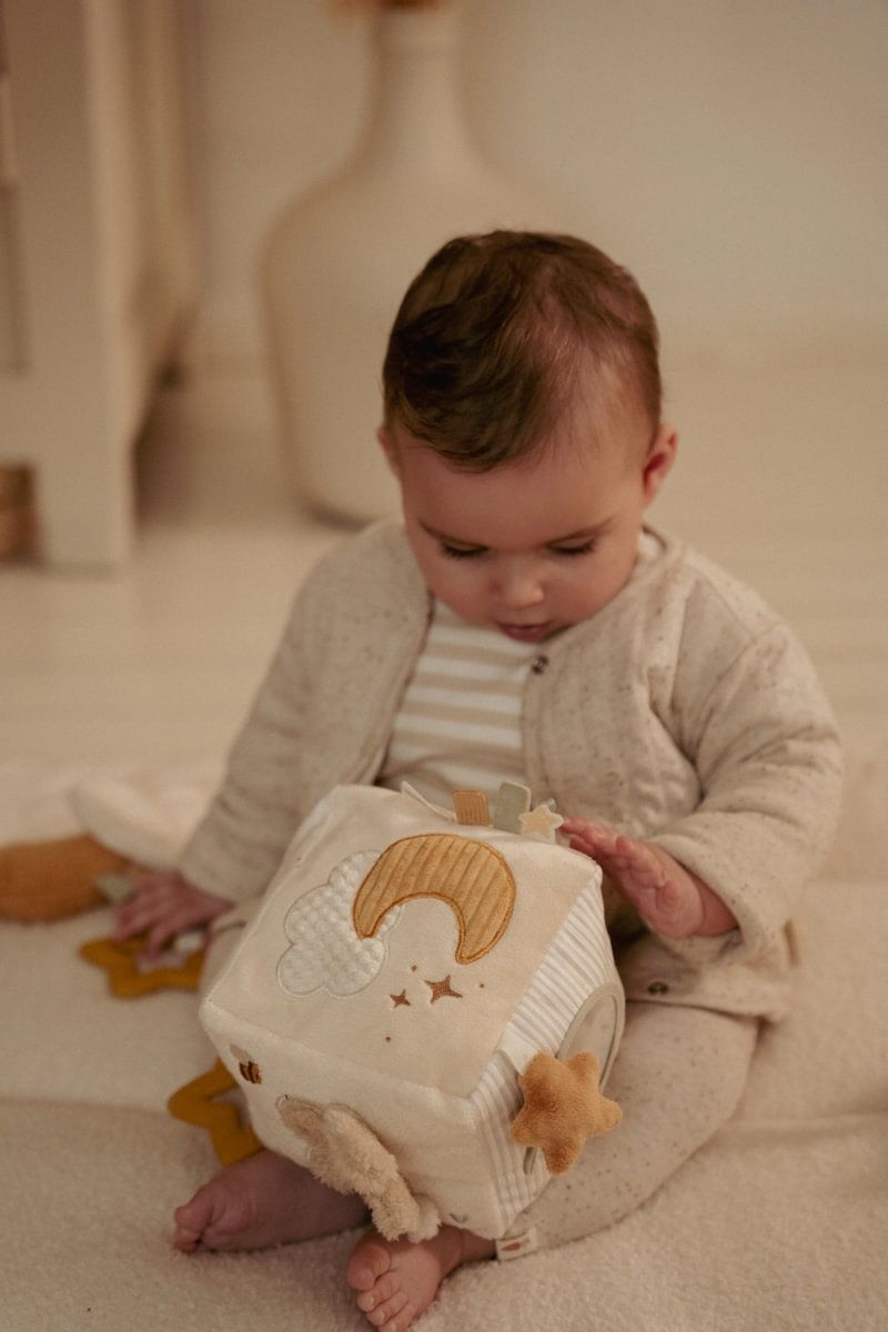 Activity Cube Newborn Naturals GRS