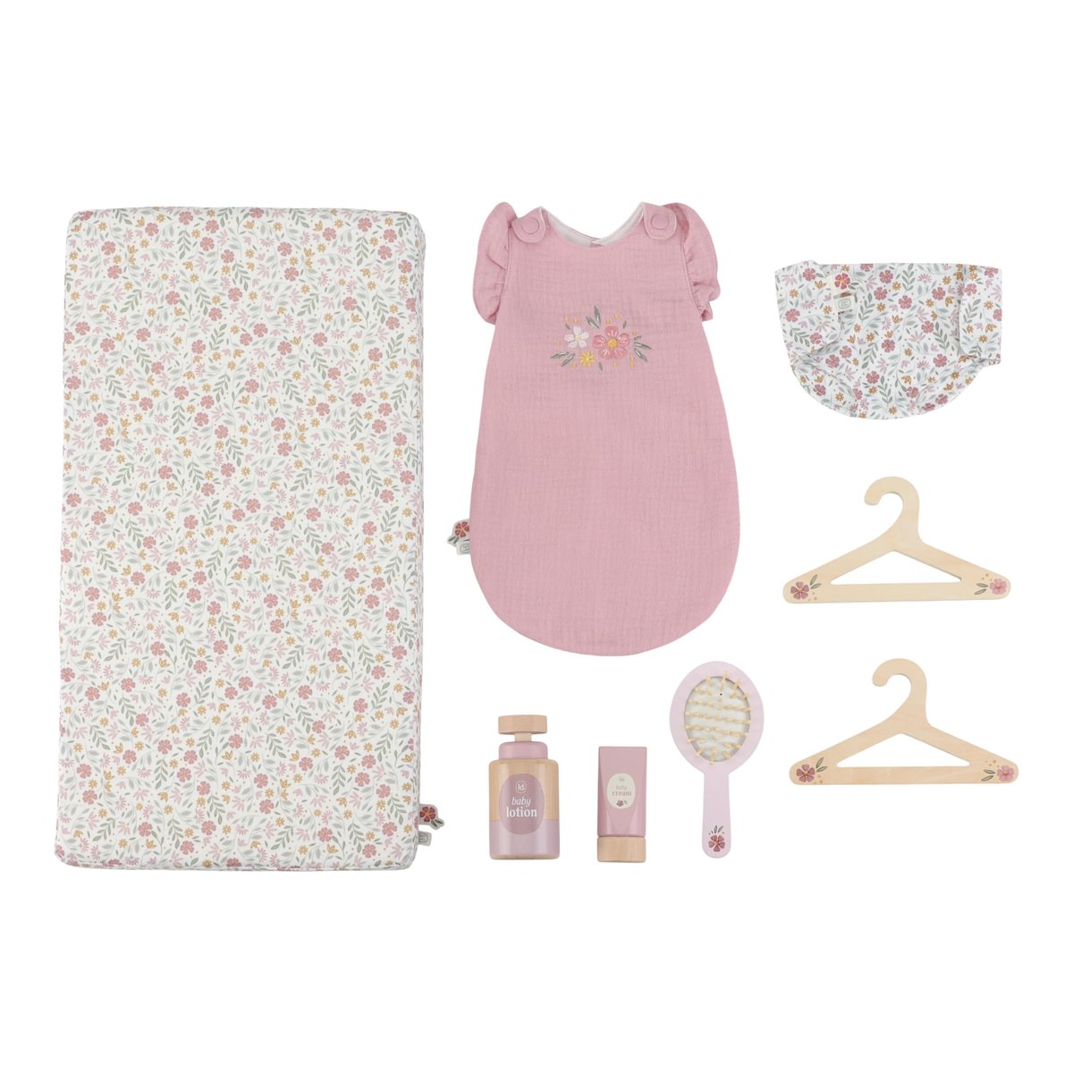 Wooden doll changing table – accessories for the doll world