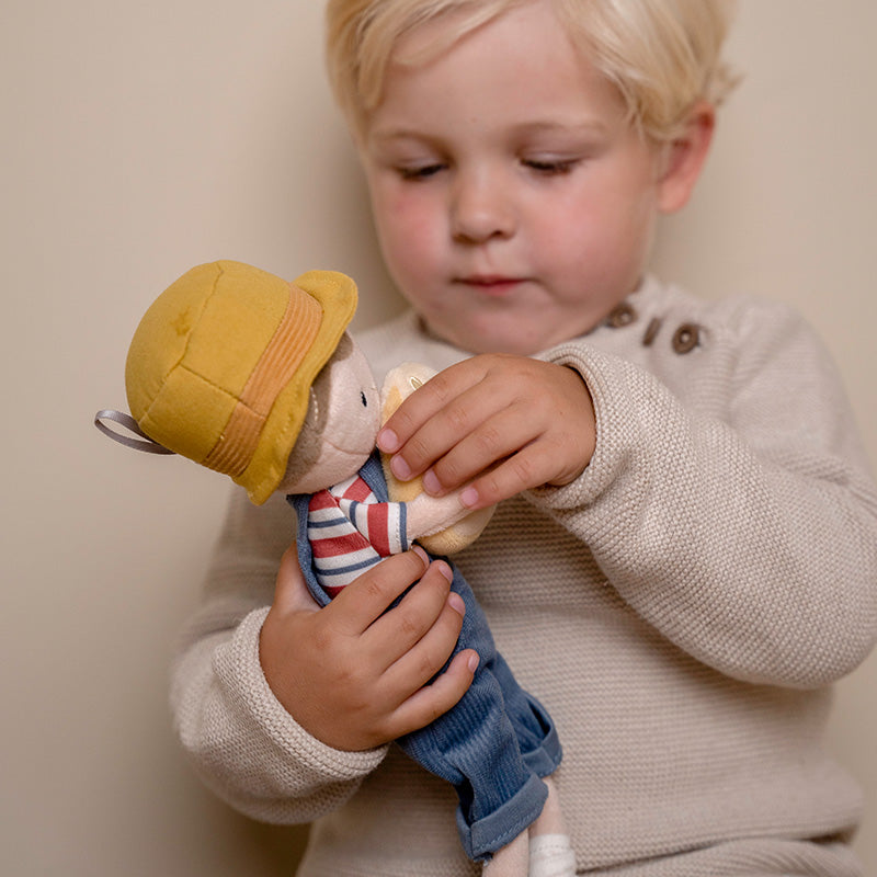 Personalisierte Kuschelpuppe Farmer Jim | Geschenk zur Geburt by Schmatzepuffer®