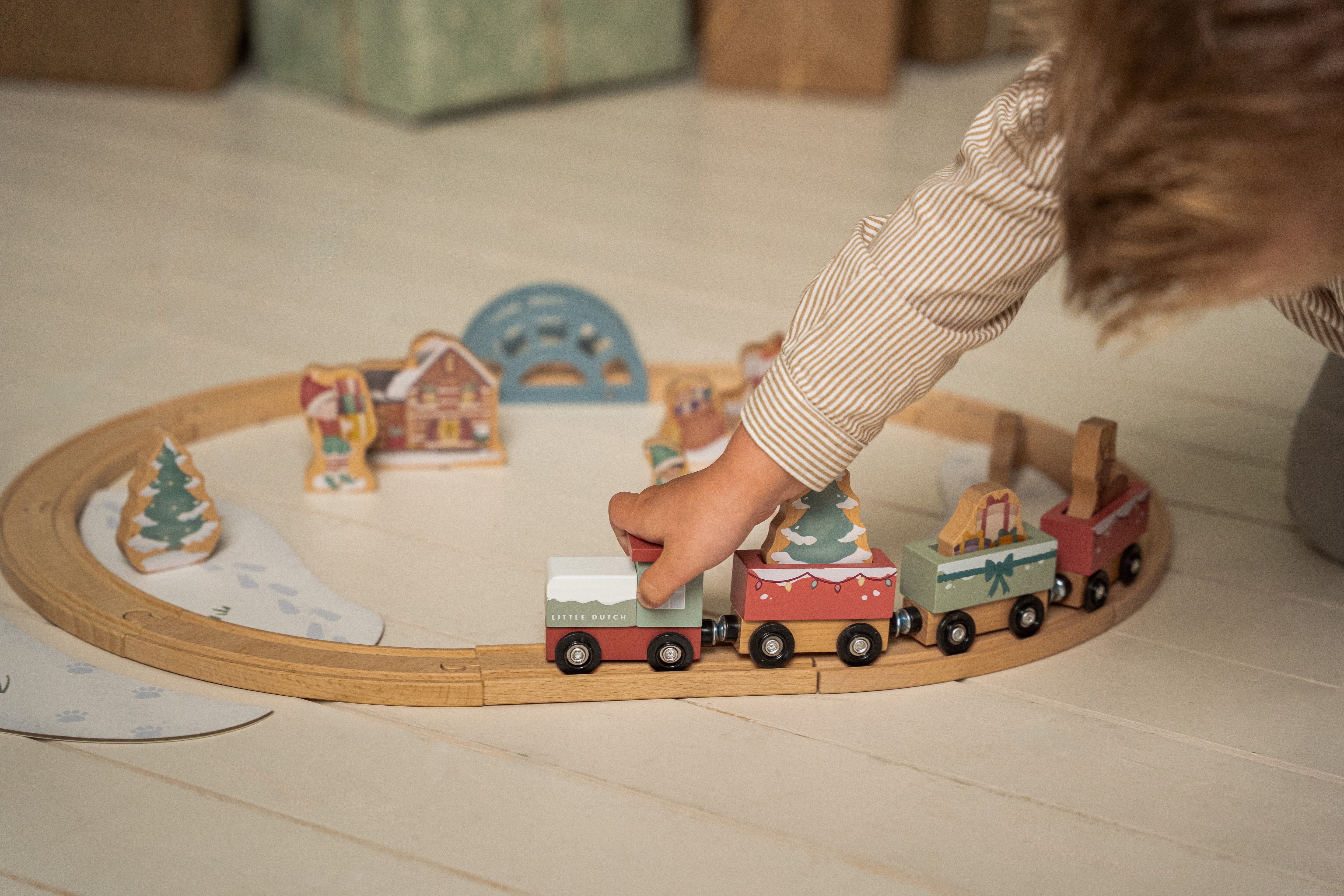 Holzeisenbahn Winterwelt aus Holz