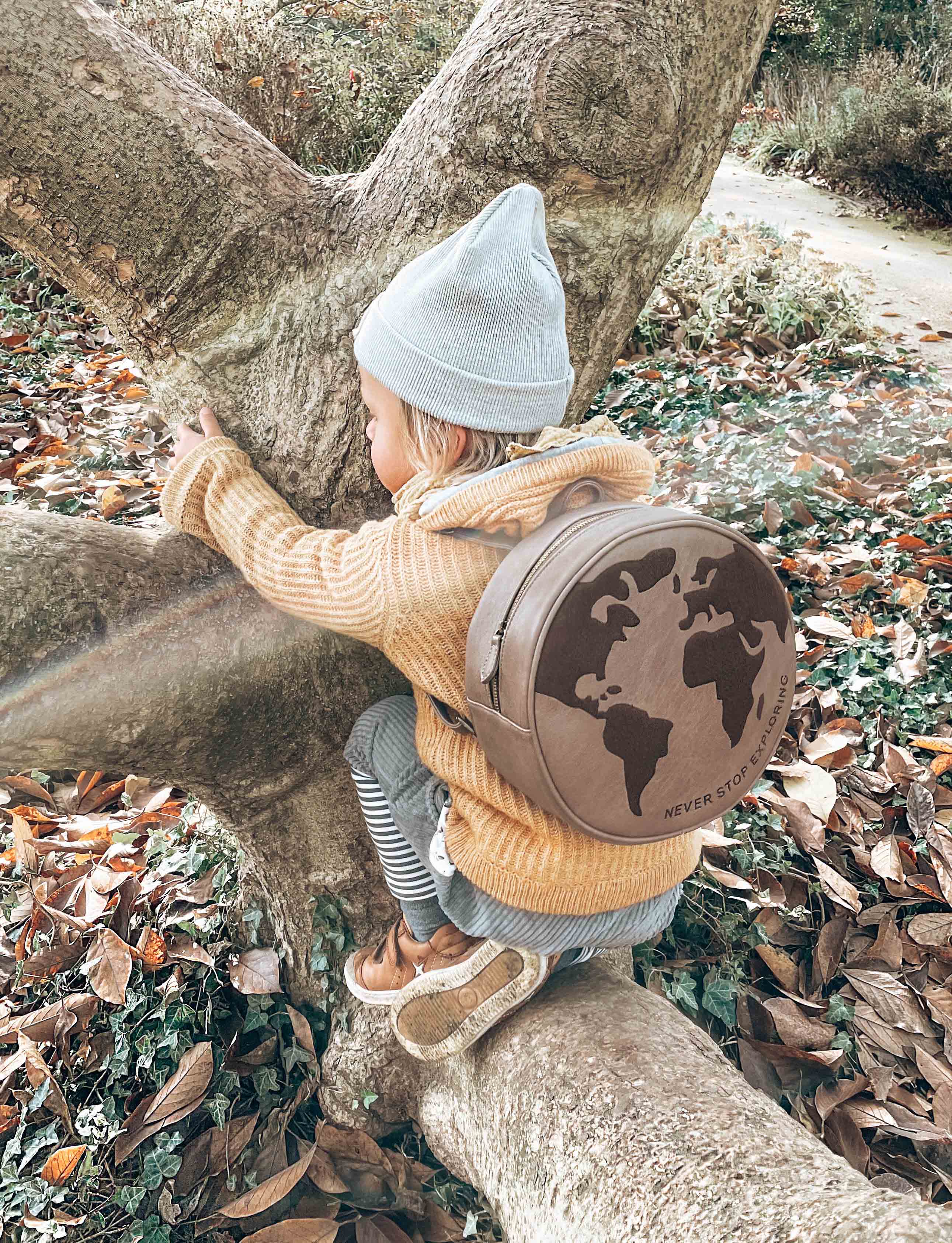 Columbus Globe Backpack Large, Brown | Little Who