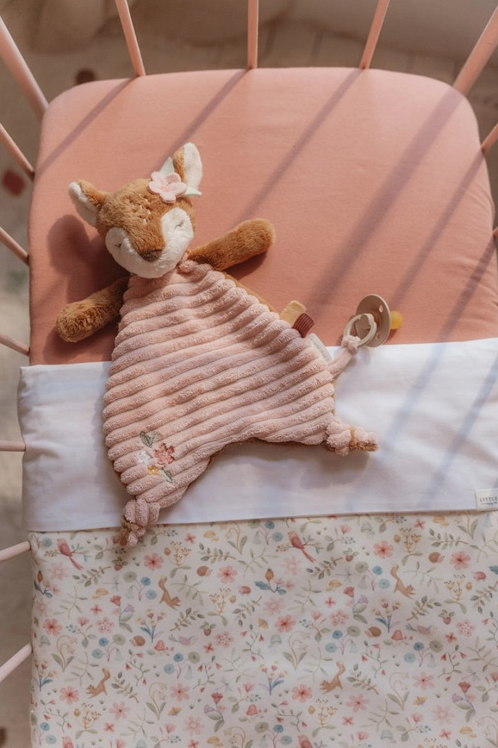 Comforter deer Fairy Garden