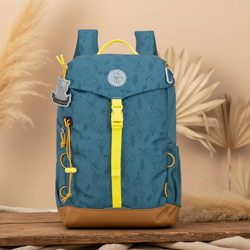 Großer Kinder Rucksack Outdoor Adventure in Blau mit verstellbaren Schultergurten und viel Stauraum fuer Kindergarten, Ausfluege, Reisen und den Alltag