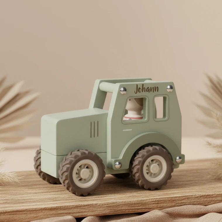 Personalisierter Holz Traktor mit Name als liebevolles Geschenk zur Geburt für Babys und Kleinkinder