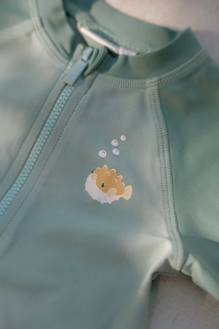 Maillot de bain à manches courtes Seashells Surf Blue | Little Dutch