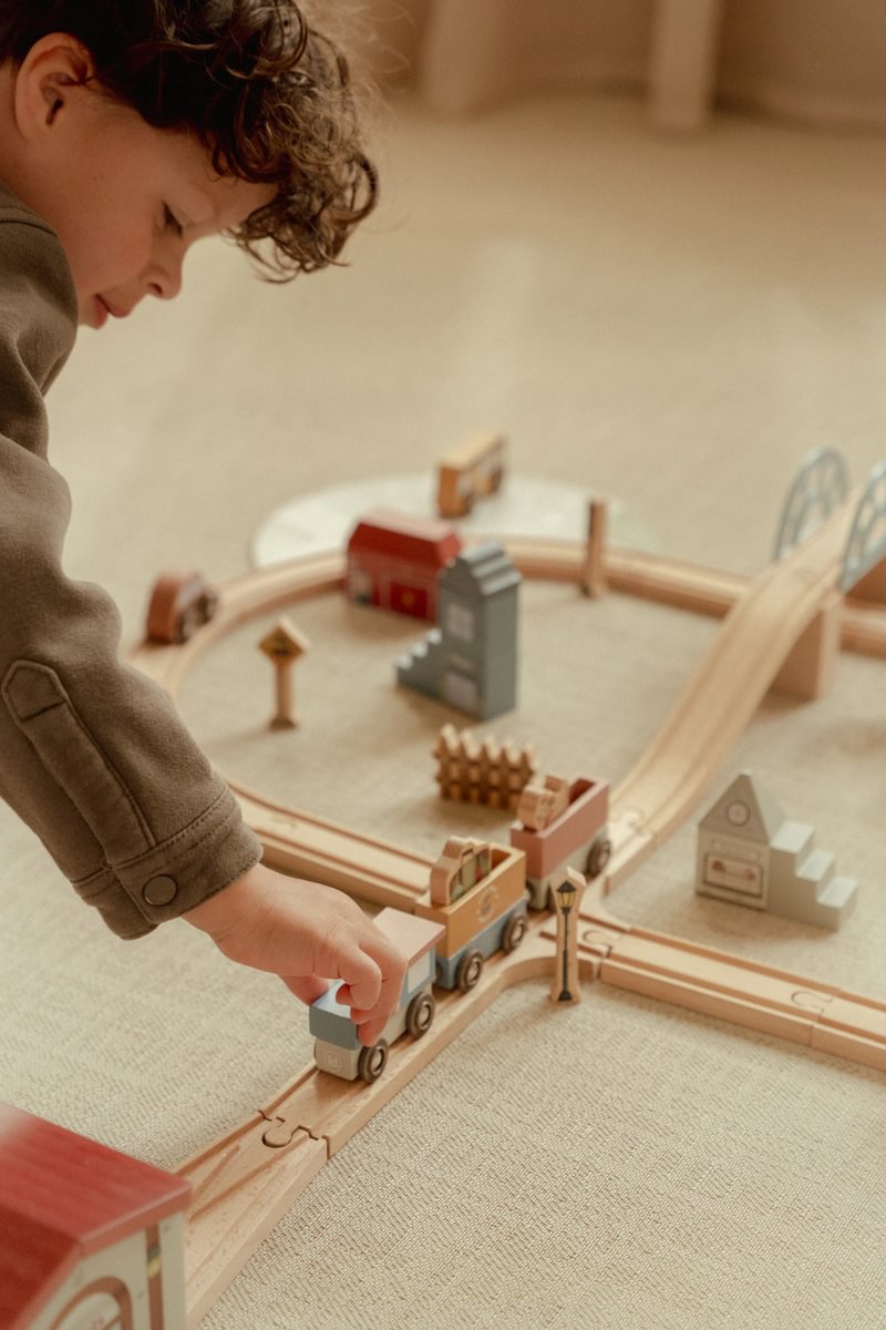 Großes Holzeisenbahn Set XL aus Holz – 113 Teile | Schmatzepuffer