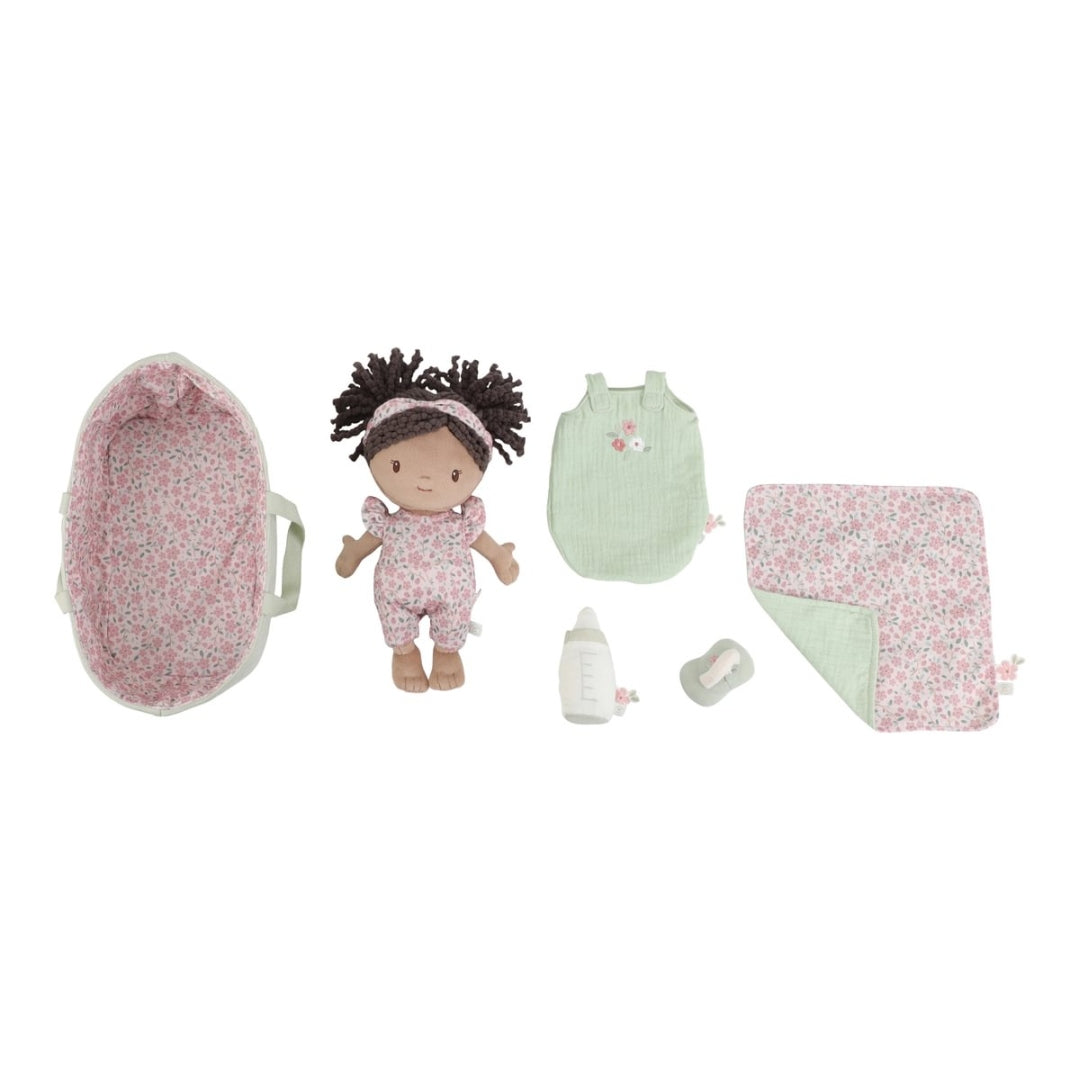 Bébé-poupée personnalisé dans son couffin – un cadeau de naissance adorable