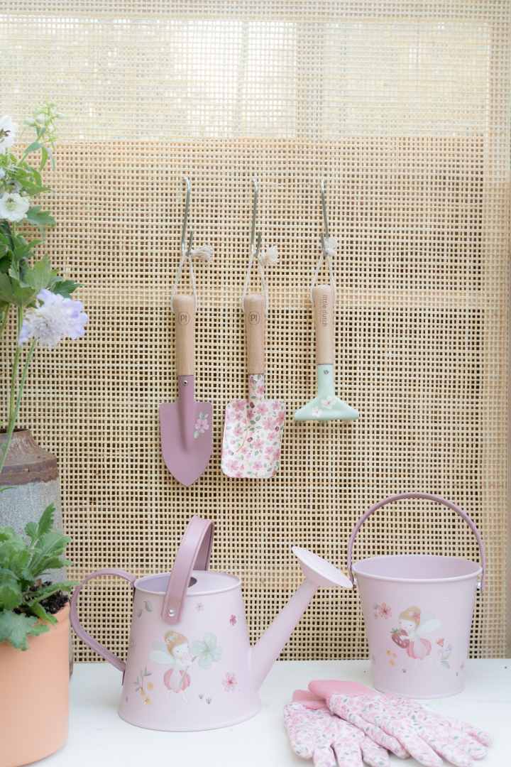 Bucket Fairy Garden for Kids