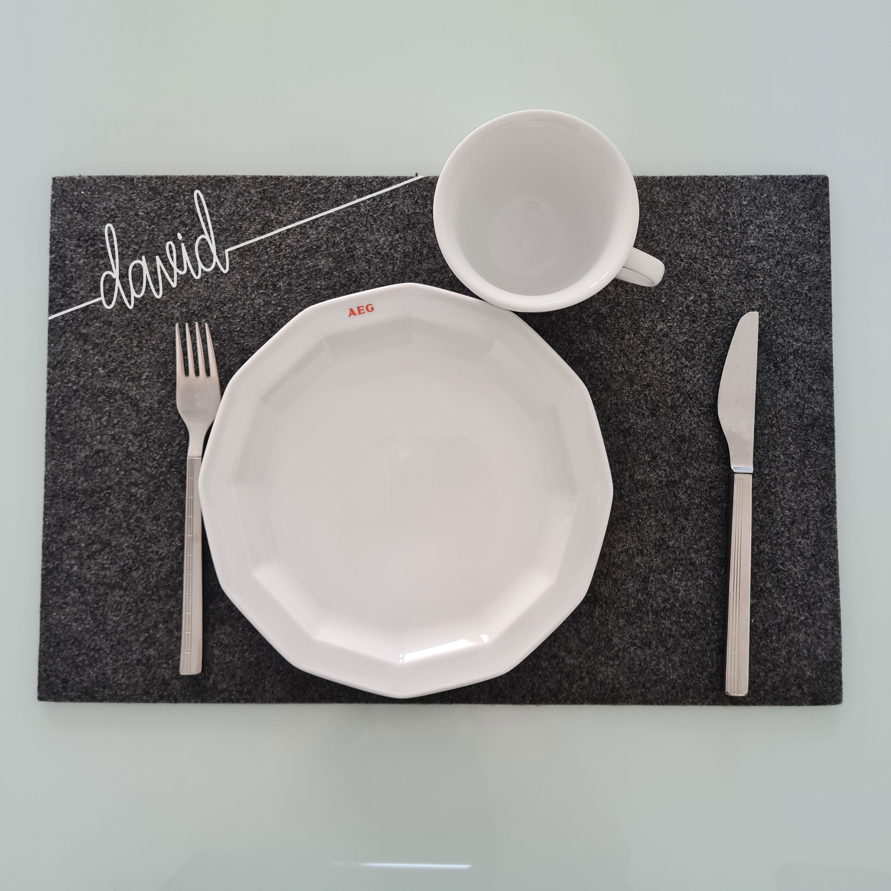 Platzset Filz dunkelgrau waschbar bei 30 °C| Gilde gratis personalisiert