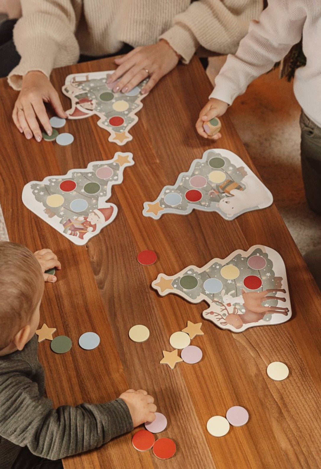 Weihnachtsbaum-Spiel – Geschicklichkeitsspiel für Kinder