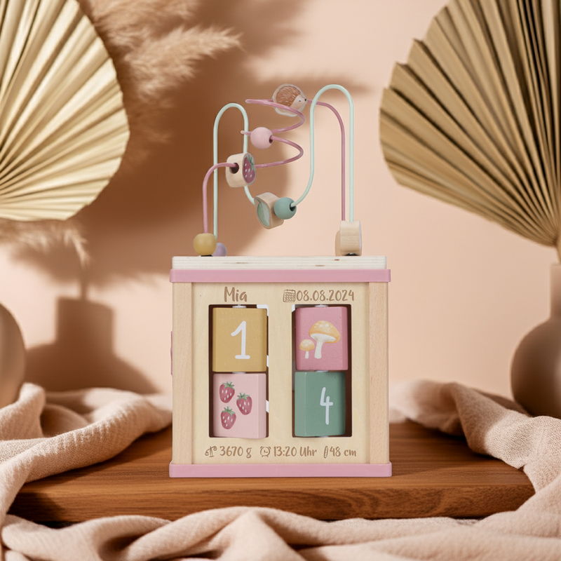 Personalisierter Motorikwürfel Fairy Garden mit Name und Geburtsdaten als hochwertiges Geschenk zur Geburt. Motorikspielzeug aus Holz zur Förderung von Feinmotorik, Kreativität und spielerischem Lernen.